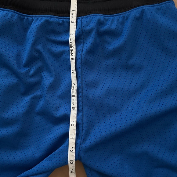 Like new , American Eagle mesh shorts - Picture 7 of 8
